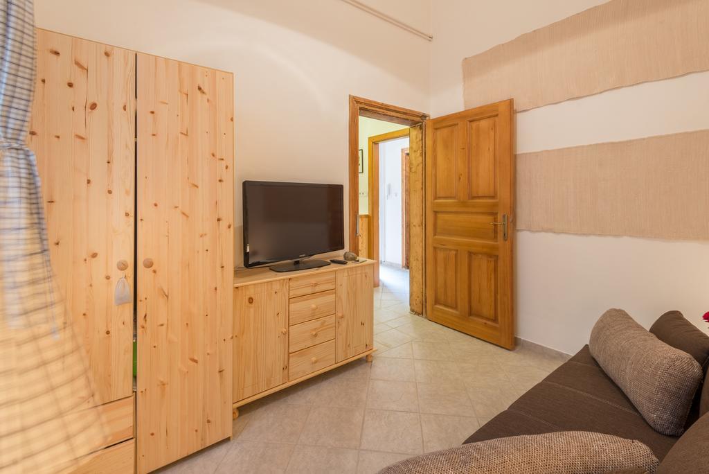 Rustic Elegance Appartement Boedapest Buitenkant foto